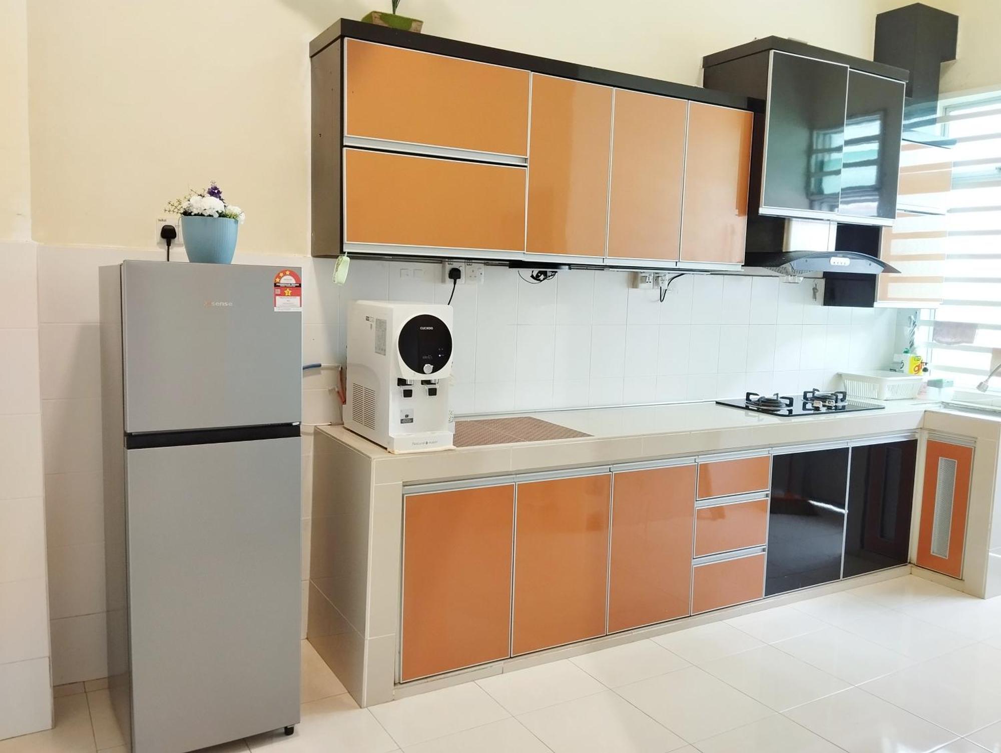 Cosy Casa Hana 4Br 3B Kuantan Exterior photo