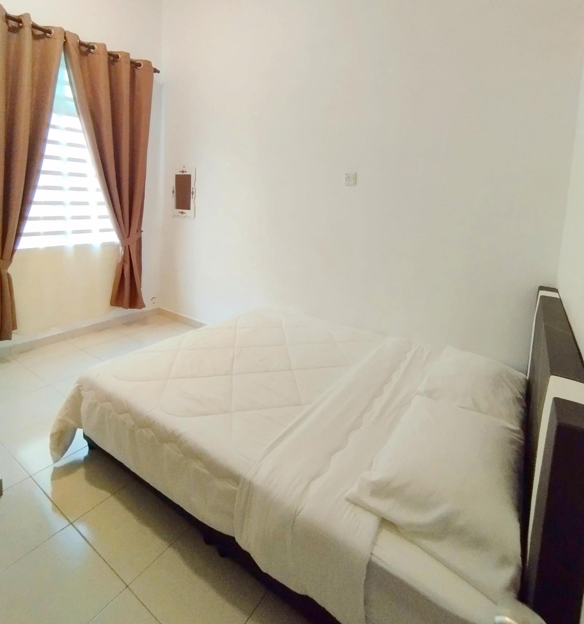 Cosy Casa Hana 4Br 3B Kuantan Exterior photo
